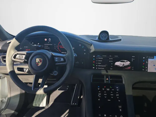 PORSCHE Taycan GTS