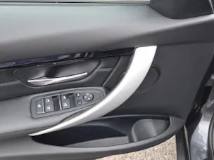 BMW 320i xDrive Touring Edition Sport Line