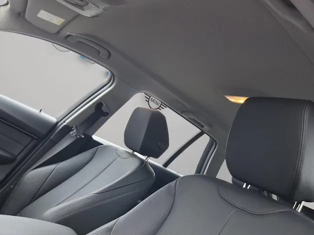 BMW 320i xDrive Touring Edition Sport Line