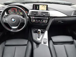 BMW 320i xDrive Touring Edition Sport Line