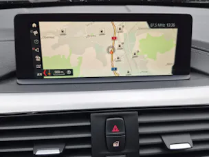 BMW 320i xDrive Touring Edition Sport Line