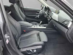 BMW 320i xDrive Touring Edition Sport Line