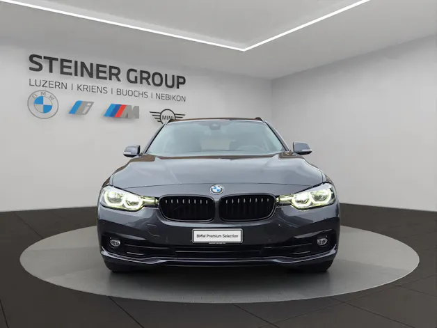 BMW 320i xDrive Touring Edition Sport Line