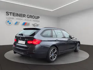 BMW 320i xDrive Touring Edition Sport Line