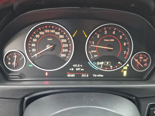 BMW 320i xDrive Touring Edition Sport Line