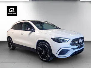 MERCEDES-BENZ GLA 200 Night Star 7G-DCT
