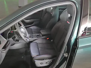 SKODA Octavia Combi 2.0 TSI DSG RS 30 Years Edition