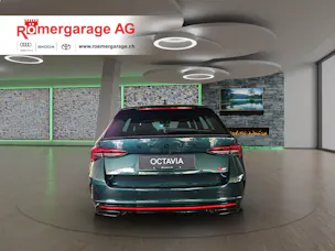 SKODA Octavia Combi 2.0 TSI DSG RS 30 Years Edition