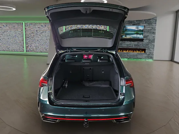 SKODA Octavia Combi 2.0 TSI DSG RS 30 Years Edition
