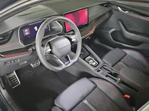 SKODA Octavia Combi 2.0 TSI DSG RS 30 Years Edition