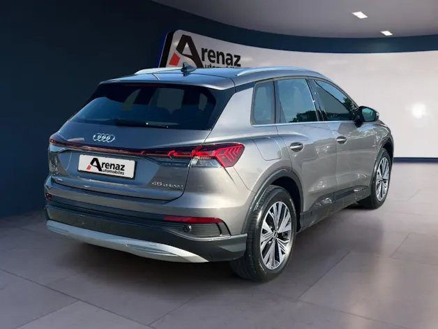 AUDI Q4 e-tron 45 quattro