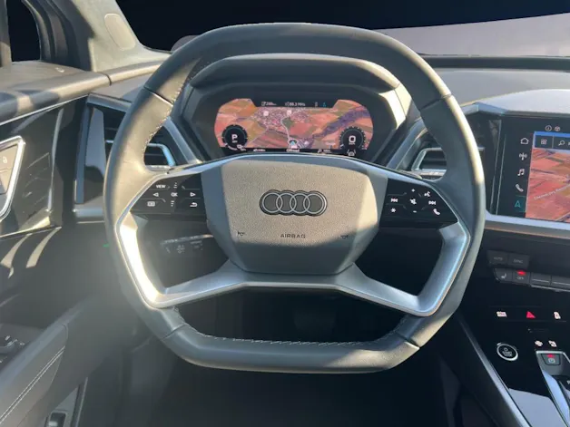 AUDI Q4 e-tron 45 quattro