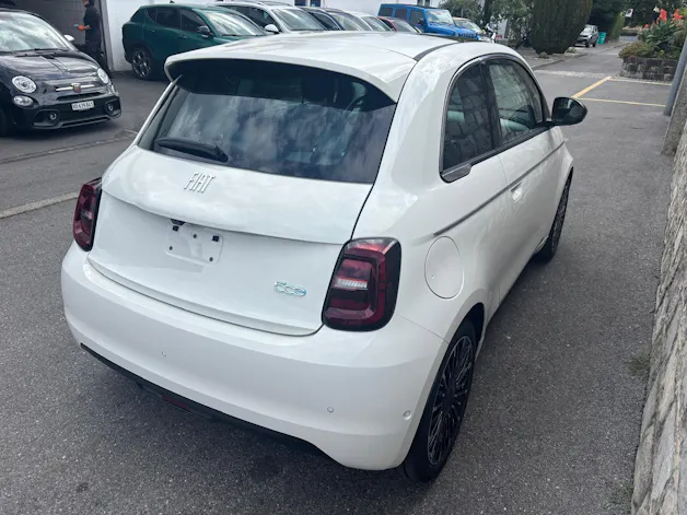FIAT 500 C electric 87kWh La Prima