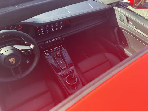 PORSCHE 911 Carrera GTS