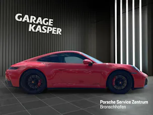 PORSCHE 911 Carrera GTS