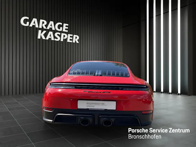 PORSCHE 911 Carrera GTS