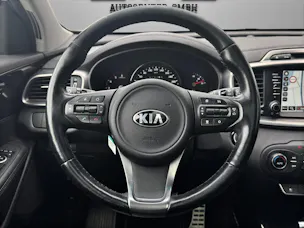 Kia Sorento 2.2 CRDI Style 7P. Automatic
