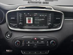 Kia Sorento 2.2 CRDI Style 7P. Automatic