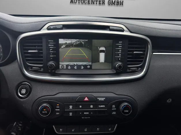 Kia Sorento 2.2 CRDI Style 7P. Automatic