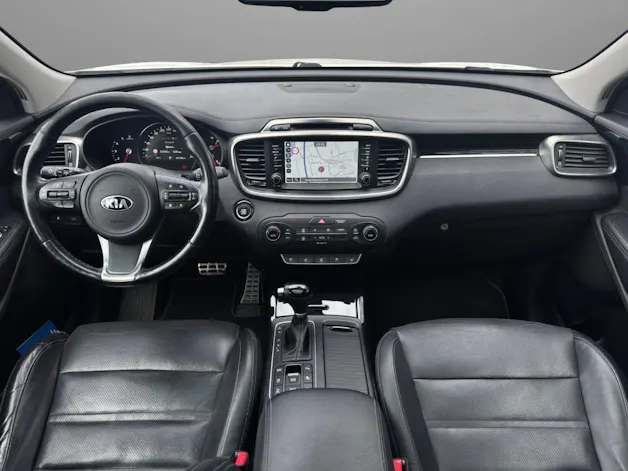 Kia Sorento 2.2 CRDI Style 7P. Automatic
