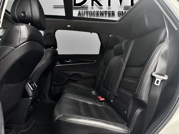 Kia Sorento 2.2 CRDI Style 7P. Automatic
