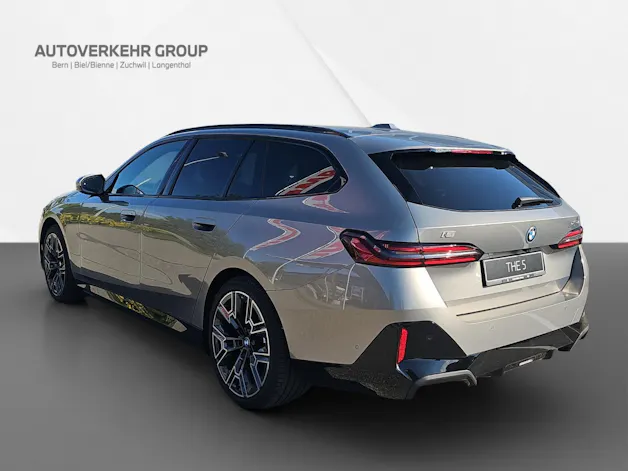 BMW i5 xDrive 40 Tour M S.Pro / 0.00% Leasing