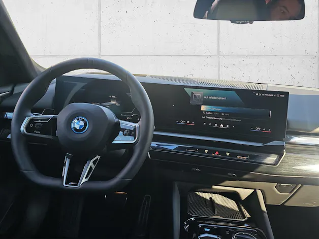 BMW i5 xDrive 40 Tour M S.Pro / 0.00% Leasing
