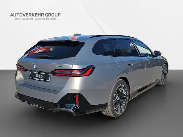 BMW i5 xDrive 40 Tour M S.Pro / 0.00% Leasing