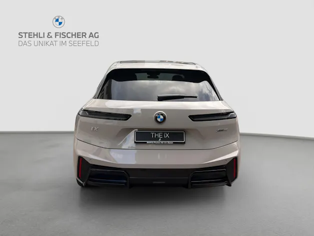 BMW iX xDrive60 M Sport Pro