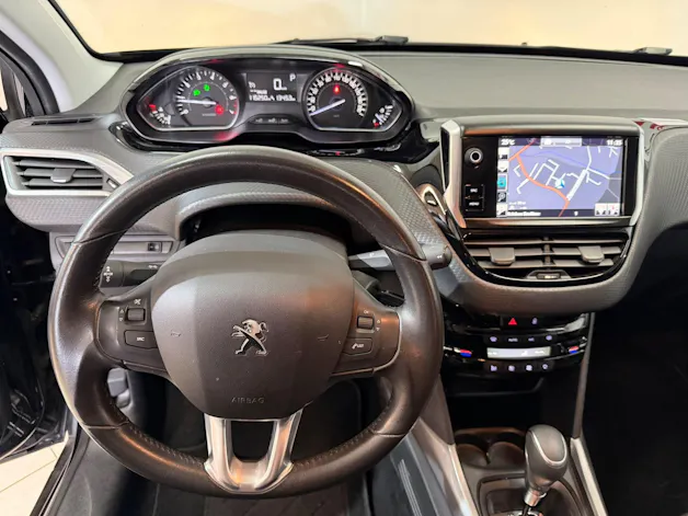 PEUGEOT 2008 1.2 PureTech Style EAT6
