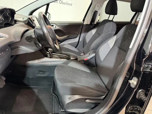 PEUGEOT 2008 1.2 PureTech Style EAT6