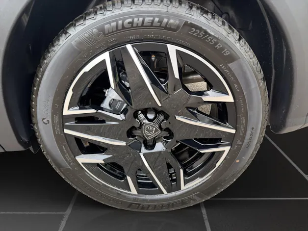 PEUGEOT 3008 NEW 145 e-DCS GT