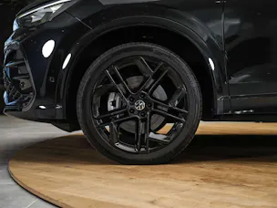 VW Tiguan 2.0 TDI SCR R-Line 4Motion DSG *Panorama*Massage*Lenkradheizung*360° Kamera*