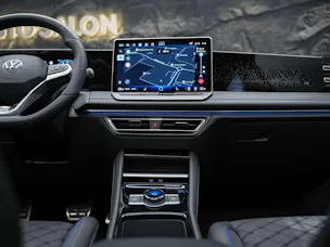 VW Tiguan 2.0 TDI SCR R-Line 4Motion DSG *Panorama*Massage*Lenkradheizung*360° Kamera*