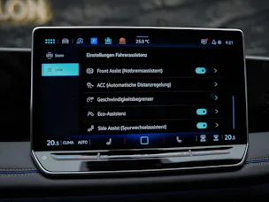 VW Tiguan 2.0 TDI SCR R-Line 4Motion DSG *Panorama*Massage*Lenkradheizung*360° Kamera*