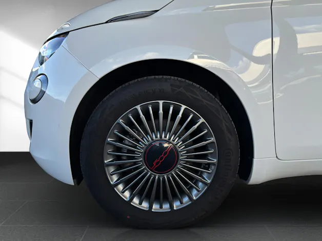 FIAT 500 C electric 87 kW Red