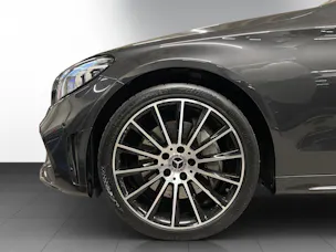 MERCEDES-BENZ C 400 4Matic AMG Line 9G-Tronic