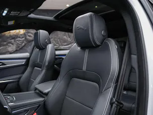 Jaguar F-Pace 3.0 D300 R-Dynamic MHEV SE AWD *Facelift*Panorama*Meridian*Lenkradheizung*