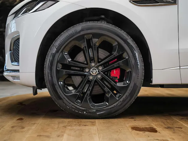Jaguar F-Pace 3.0 D300 R-Dynamic MHEV SE AWD *Facelift*Panorama*Meridian*Lenkradheizung*