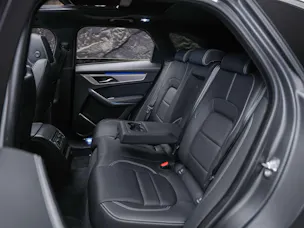 Jaguar F-Pace 3.0 D300 R-Dynamic MHEV SE AWD *Facelift*Panorama*Meridian*Lenkradheizung*