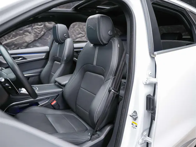 Jaguar F-Pace 3.0 D300 R-Dynamic MHEV SE AWD *Facelift*Panorama*Meridian*Lenkradheizung*