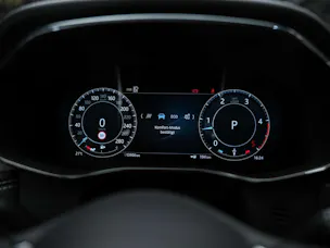 Jaguar F-Pace 3.0 D300 R-Dynamic MHEV SE AWD *Facelift*Panorama*Meridian*Lenkradheizung*