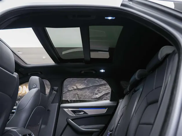 Jaguar F-Pace 3.0 D300 R-Dynamic MHEV SE AWD *Facelift*Panorama*Meridian*Lenkradheizung*
