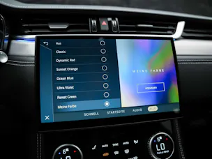 Jaguar F-Pace 3.0 D300 R-Dynamic MHEV SE AWD *Facelift*Panorama*Meridian*Lenkradheizung*