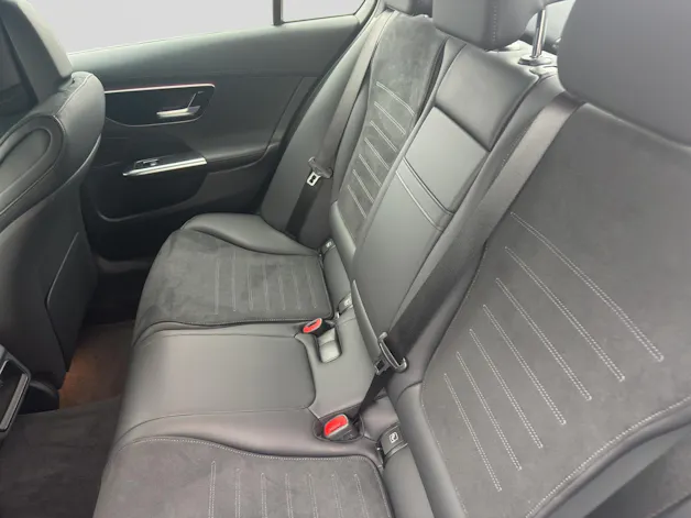 MERCEDES-BENZ C 300 d AMG Line