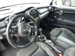MINI Cooper Steptronic