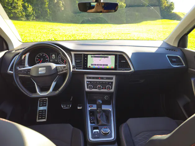 SEAT Ateca 2.0 TSI FR 4Drive DSG *Anhängerkupplung+8-fach bereift*
