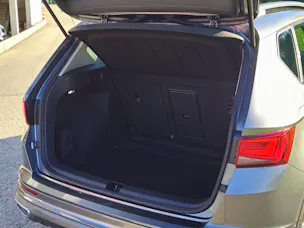 SEAT Ateca 2.0 TSI FR 4Drive DSG *Anhängerkupplung+8-fach bereift*
