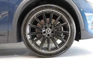 MERCEDES-BENZ GLA 250 AMG Line 4Matic
