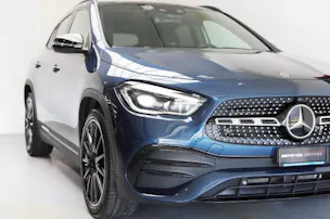 MERCEDES-BENZ GLA 250 AMG Line 4Matic
